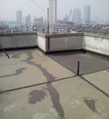 广宁漏水维修 楼顶漏水是什么原因，楼顶漏水维修方法是什么?